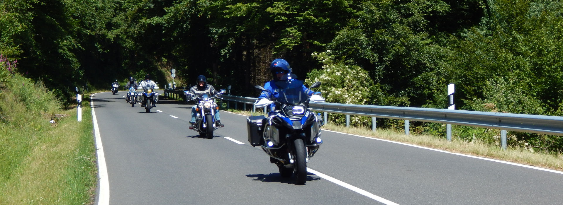 Motorrijbewijspoint Laren contact
